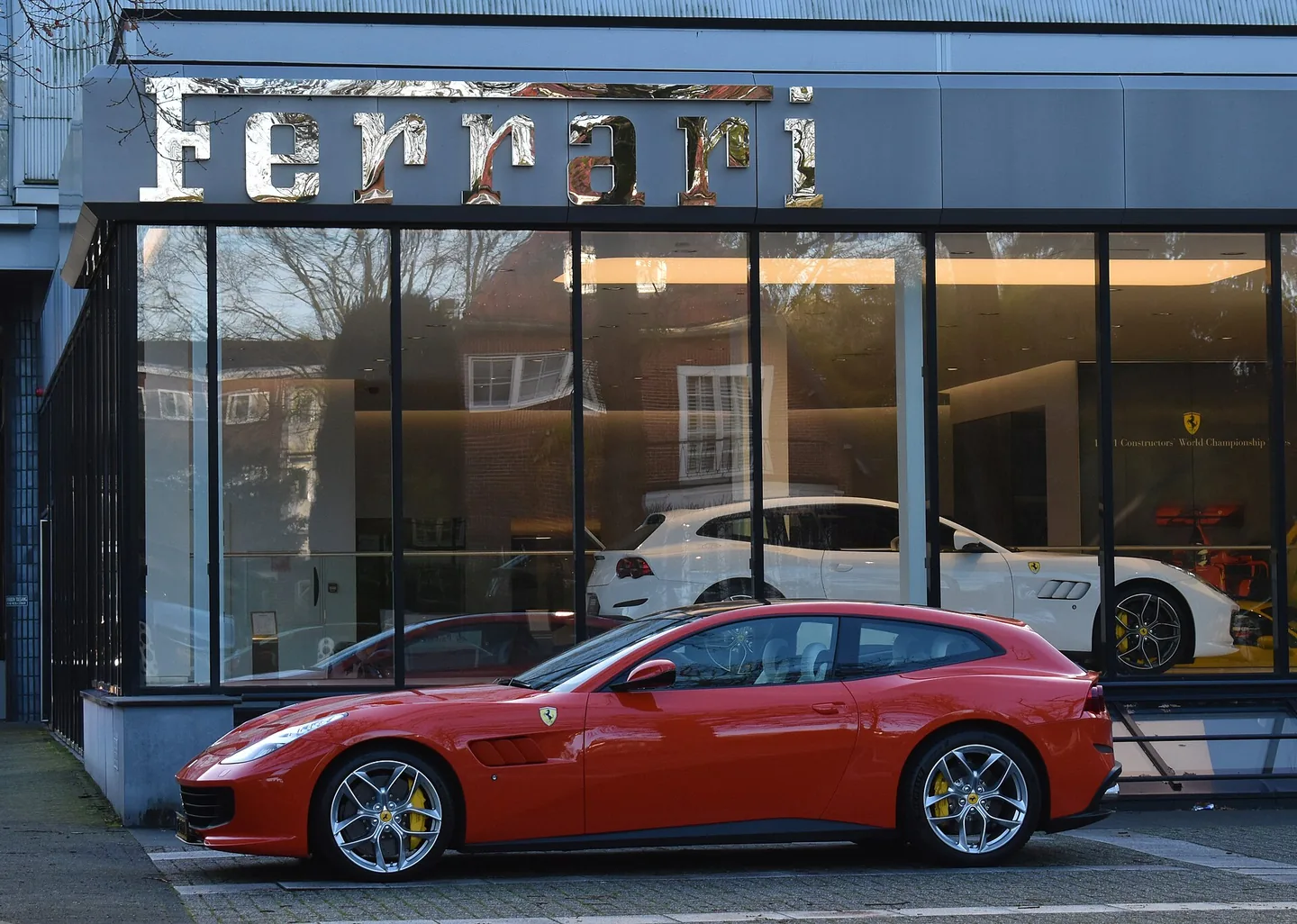 Ferrari GTC4LUSSO